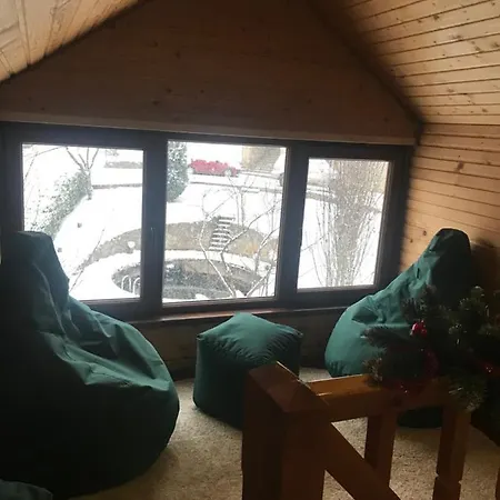 4 Cезони Konukevi Yaremche
